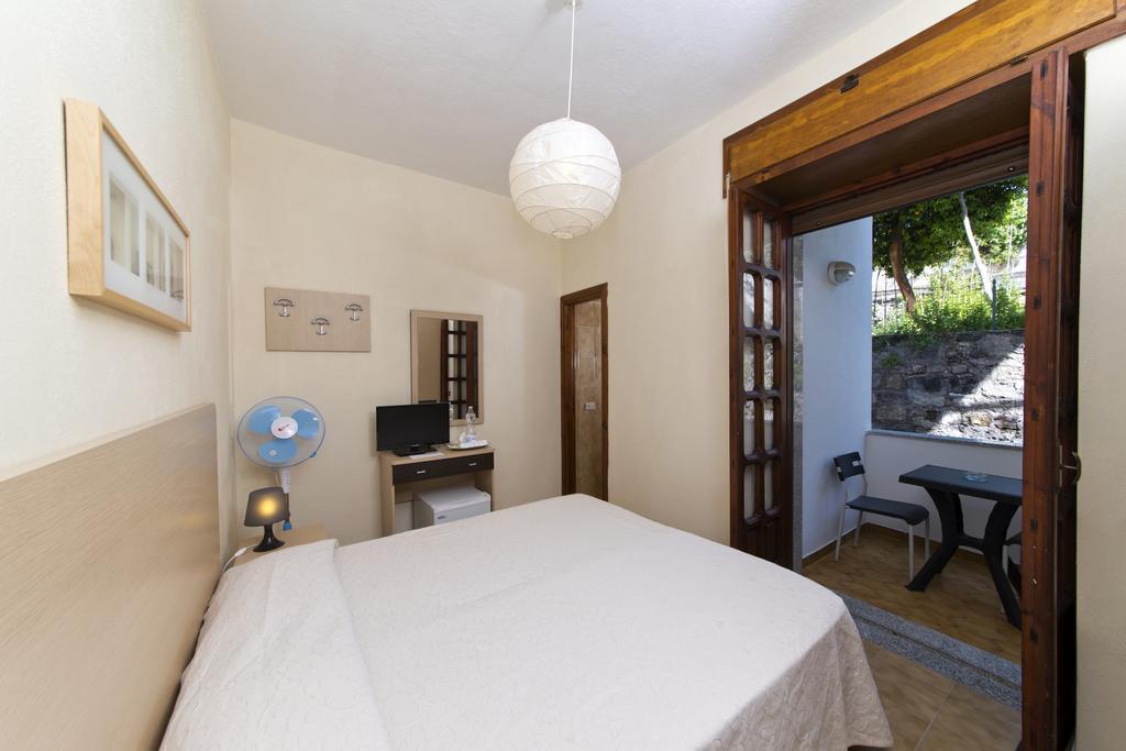 Casa Di Meglio Dependance Hotel Casamicciola Terme Bagian luar foto